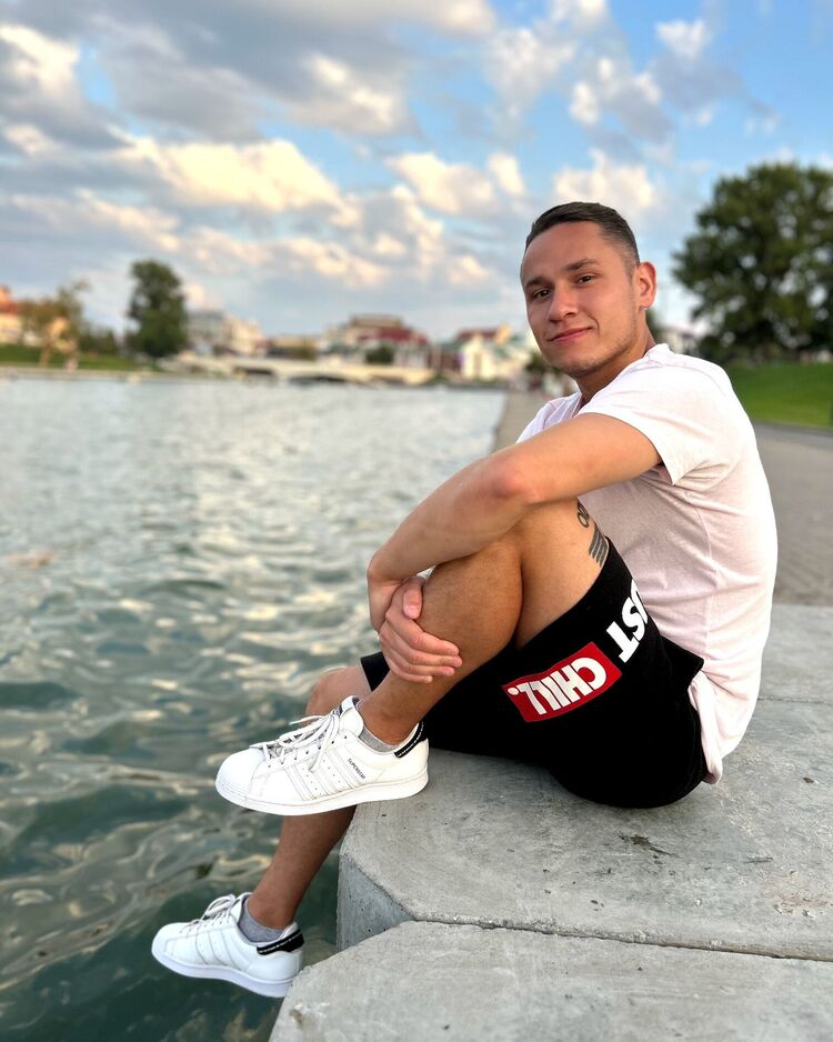  ,   Maksim, 27 ,   ,   