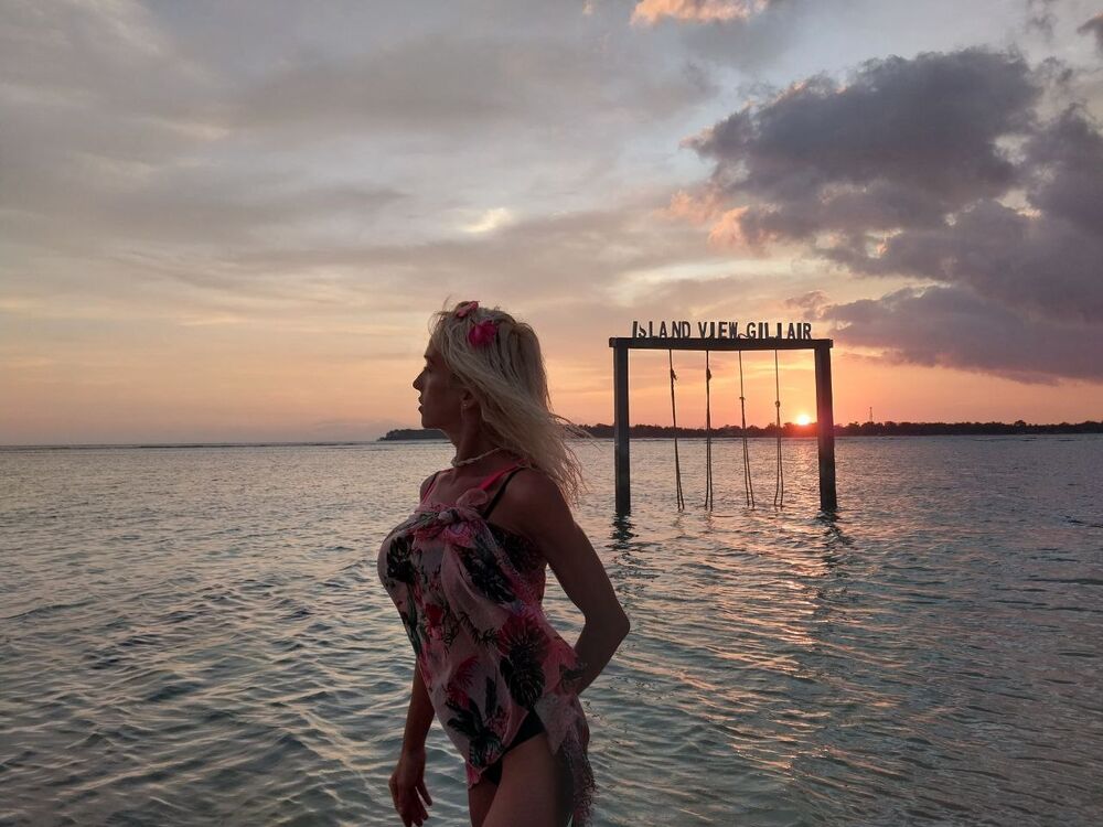  54117423  ARIANNA, 32 ,    Denpasar