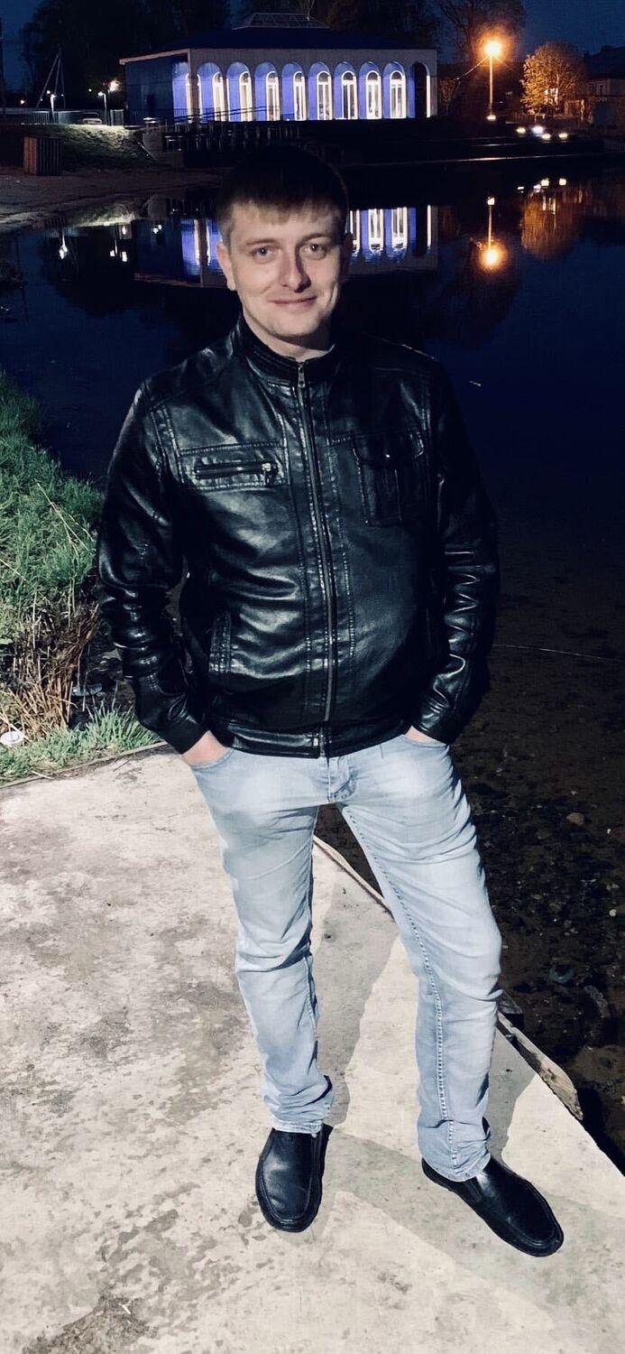  23018823  , 31 ,    