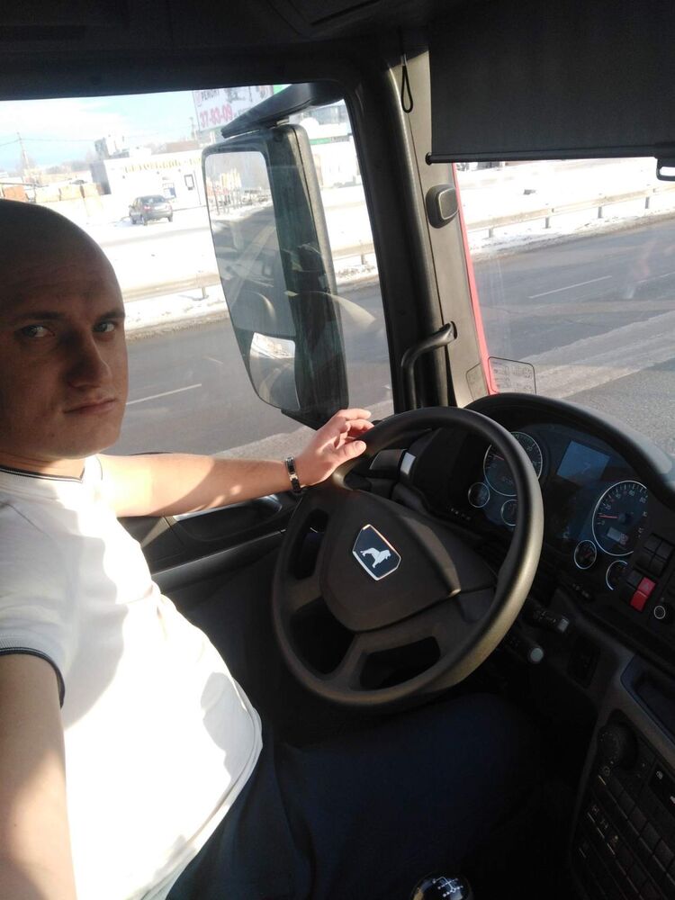  32348343  Evgeny, 35 ,    