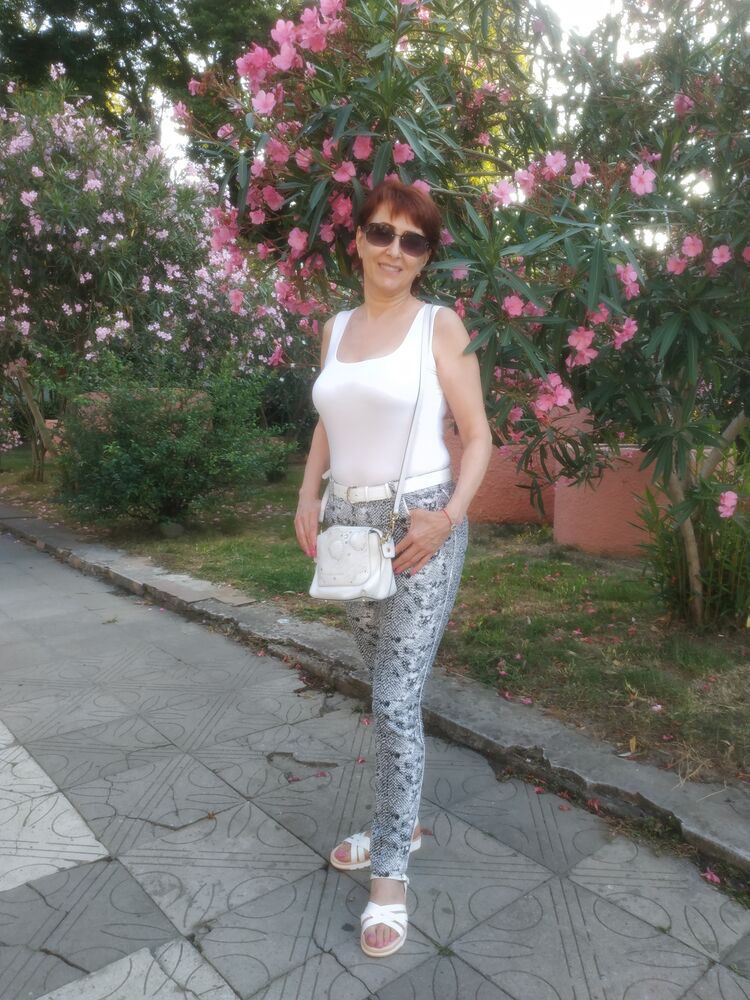  49052143  Inna, 65 ,    -