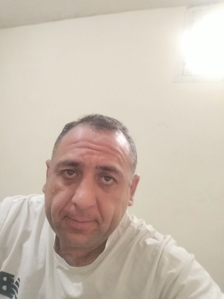  ,   Samir, 42 ,   ,   