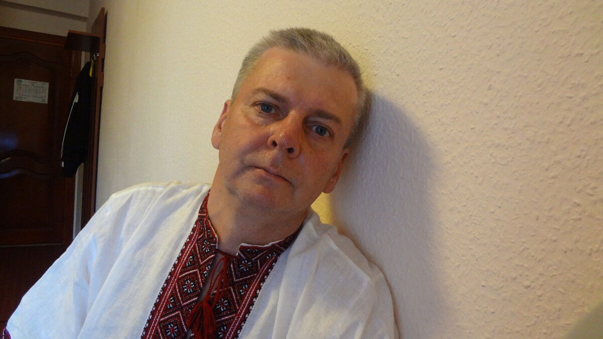 ,   Alex, 62 ,  