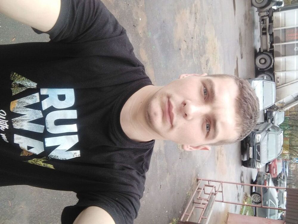  30518643  , 27 ,    
