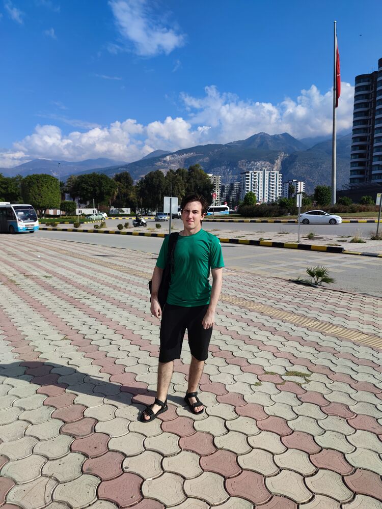  ,   Andrii, 20 ,   ,   , c , 