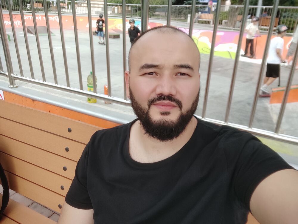  36949163  Masrur, 35 ,    