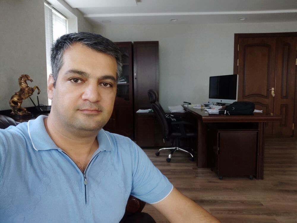  ,   Amir, 44 ,  