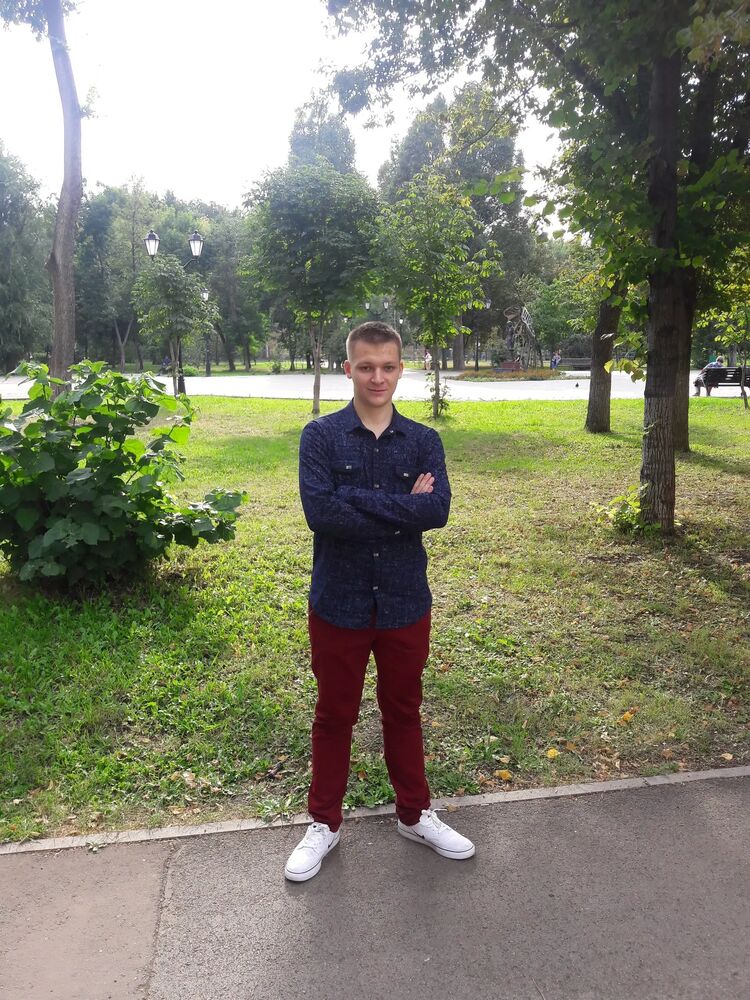  42846603  Denis, 31 ,    