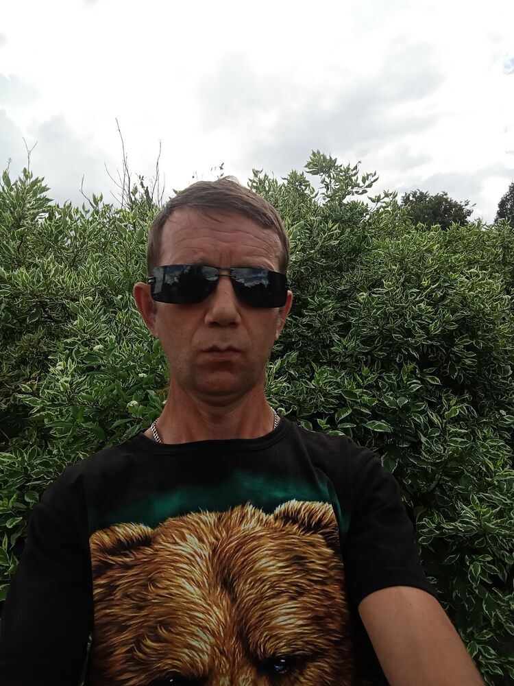  44809383  Graf, 47 ,    