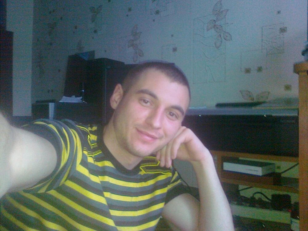  ,   Maks, 33 ,   ,   , c 