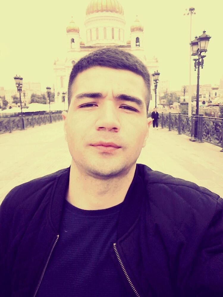  52650933  Oybek, 34 ,    Palais-Bourbon