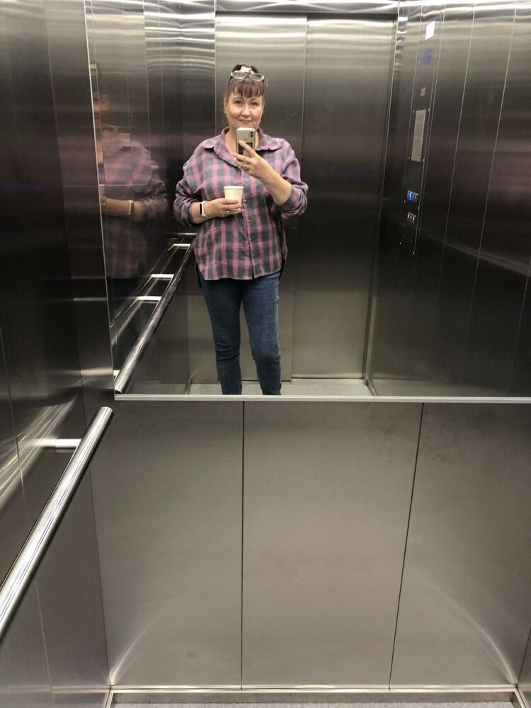  53430203  , 52 ,    -