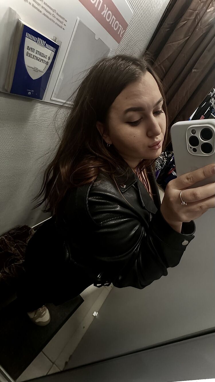  46782793  , 22 ,    