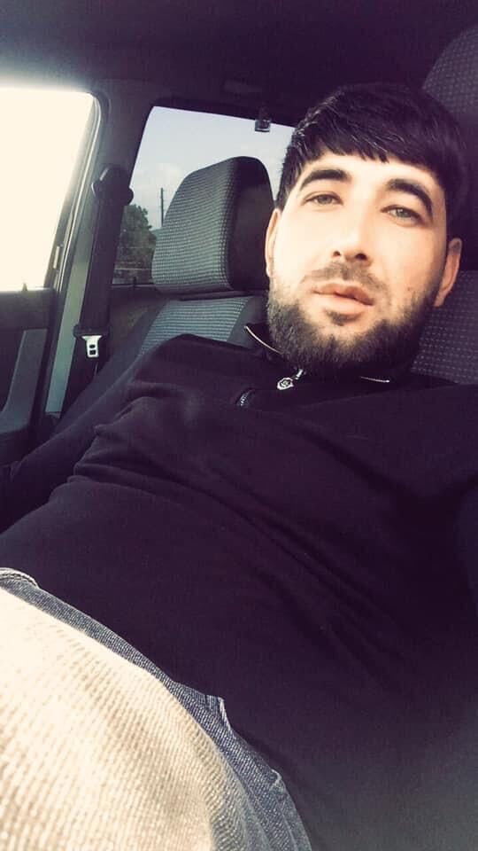  -,   Armen, 32 ,   ,   