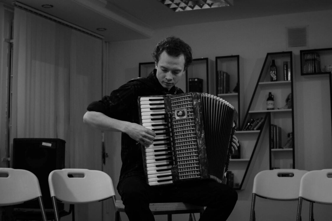 ���� 42943533 ����� ����, 25 ���, ���� ���������� � �������