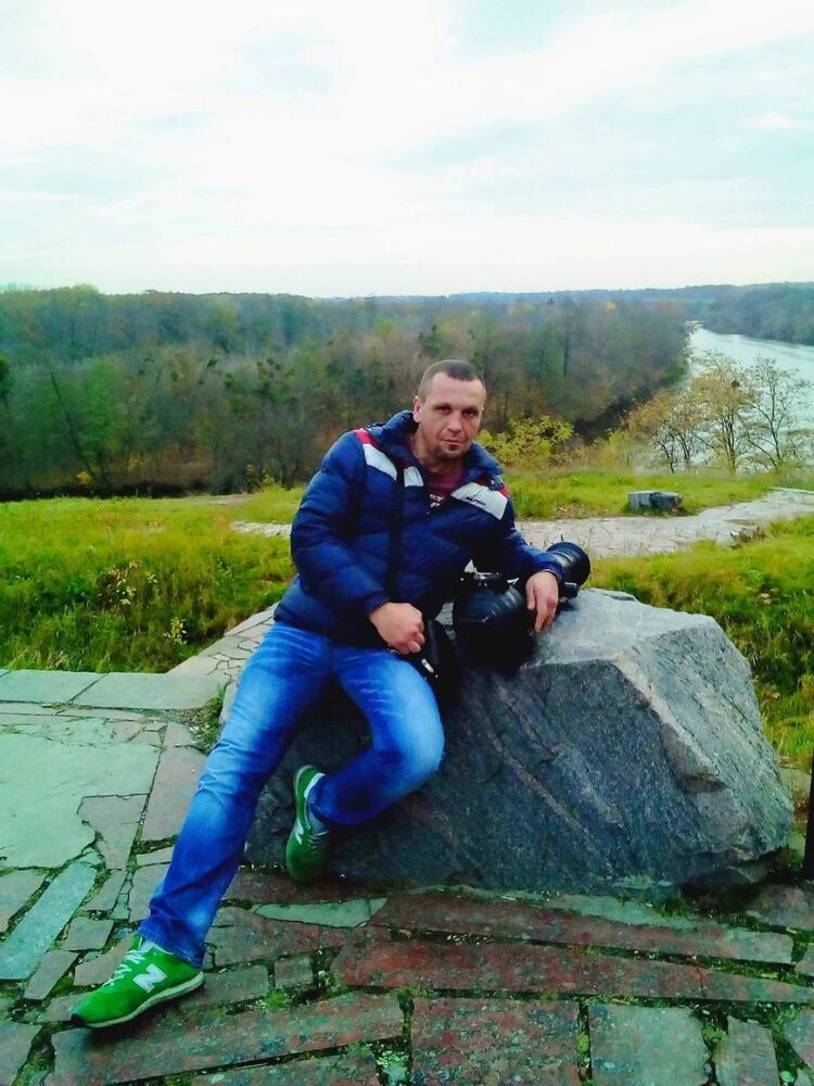  ,   Helgi, 47 ,   ,   