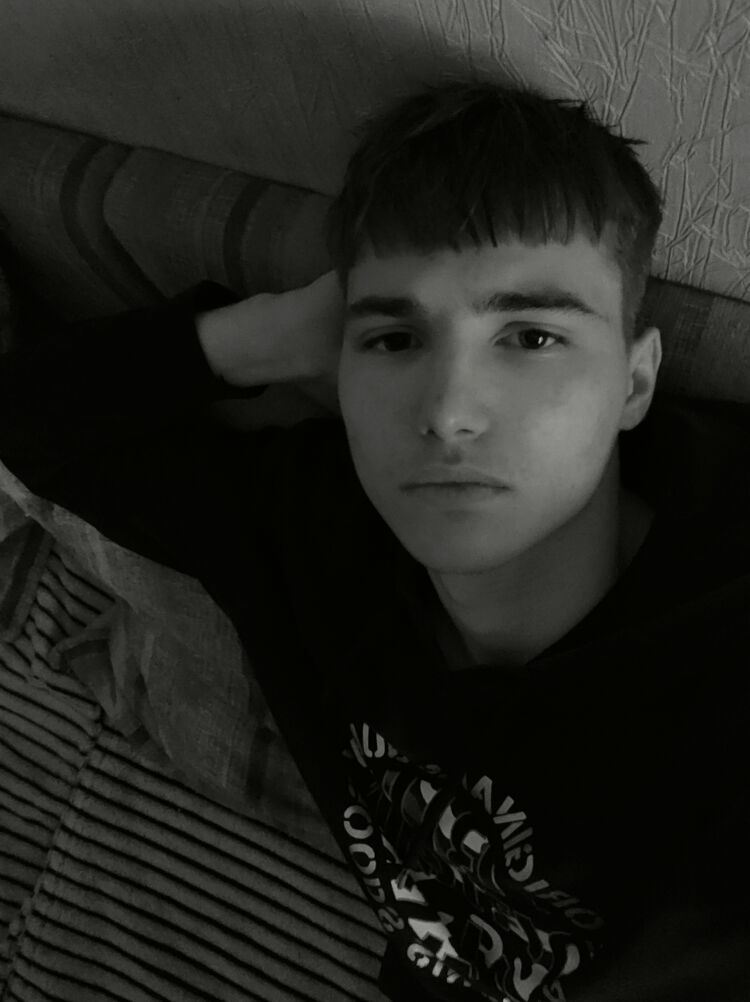  ,   Sasha, 18 ,   ,   