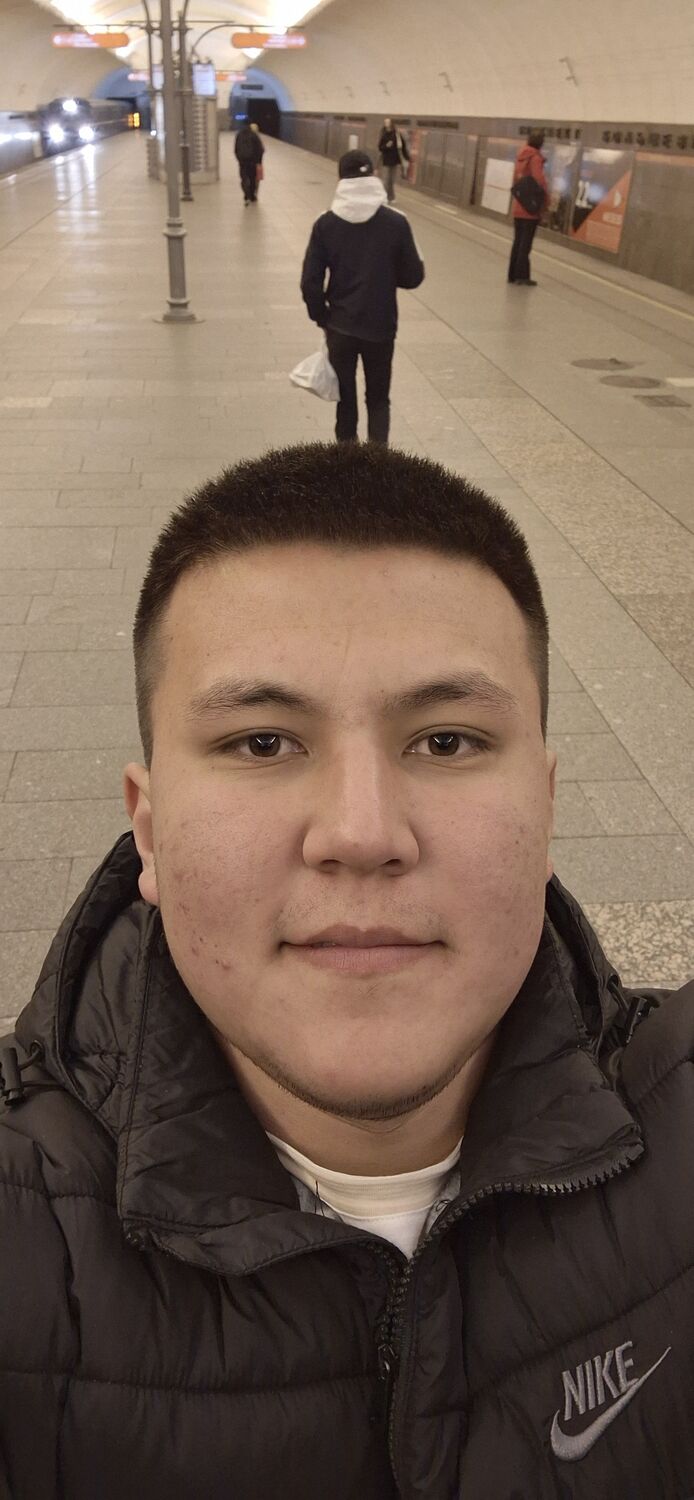  ,   Ilyosbek, 21 ,   ,   