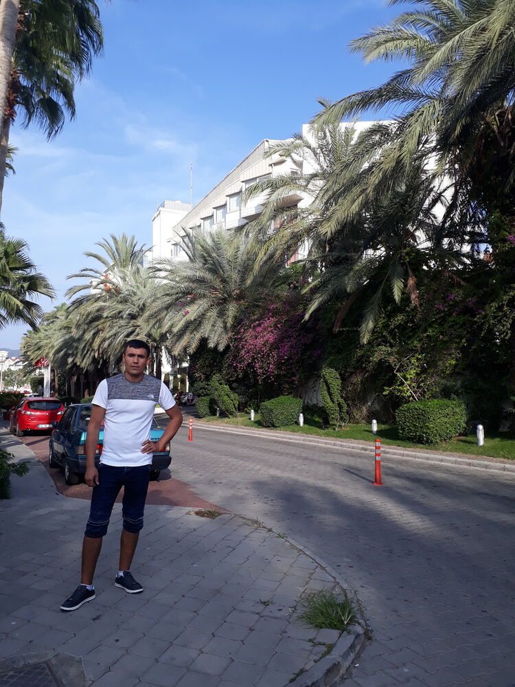  -,   Uktam, 33 ,   ,   , c 