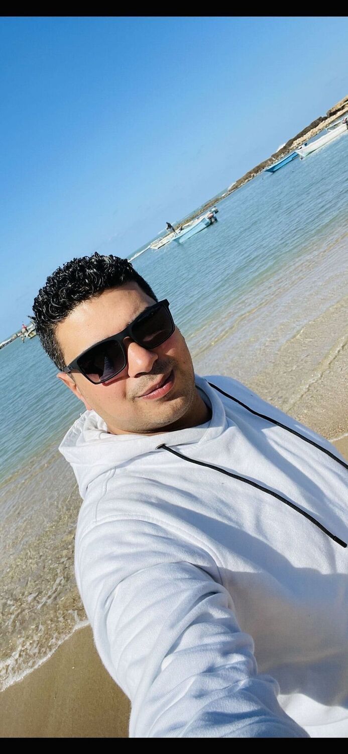  ,   Bebo, 37 ,   ,   