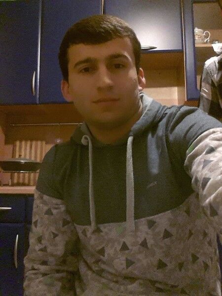  10740903  Sheravliyo, 28 ,    