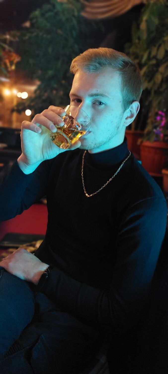  ,   Ivan, 26 ,   ,   