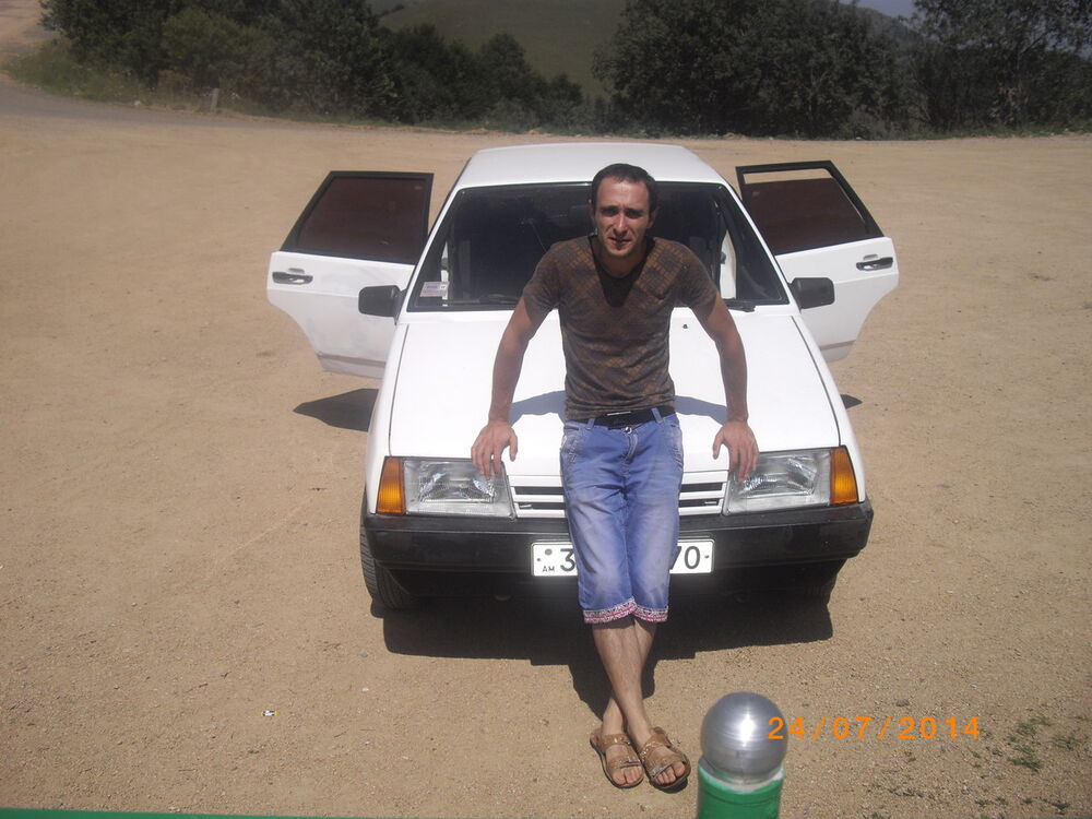  4873613  Gaspar, 39 ,    