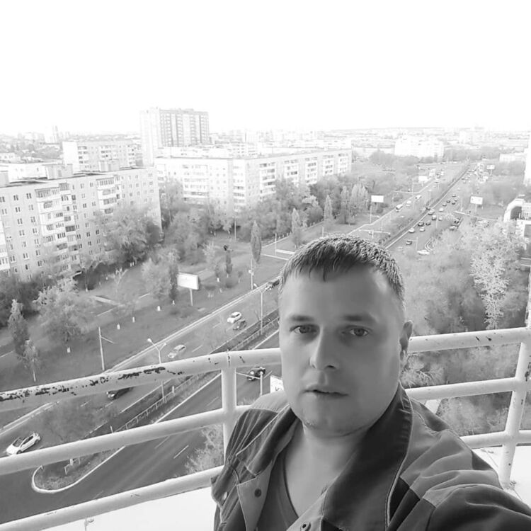 ,   Anton, 41 ,   ,   