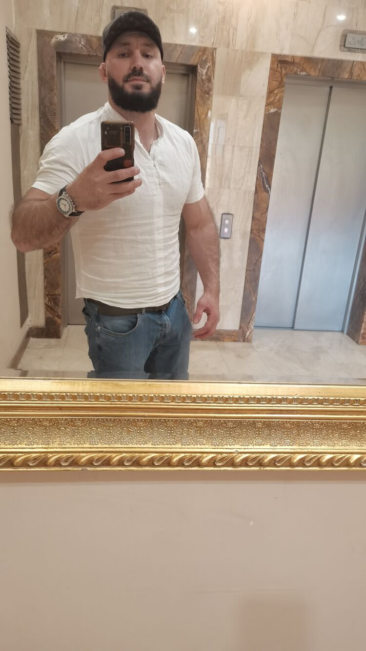  ,   Maga, 35 ,   ,   