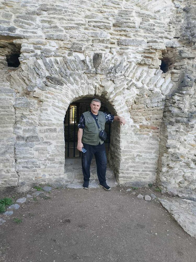  -,   , 60 ,  