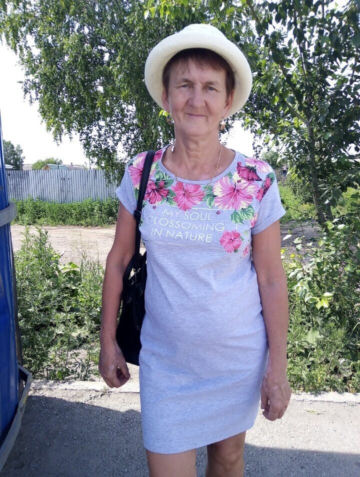  36013773  Roza, 66 ,    