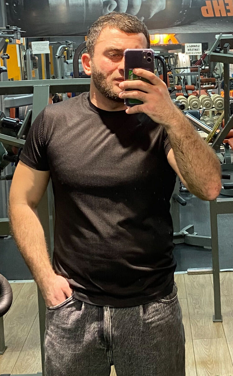  46906313  , 33 ,    