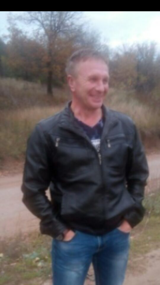  35713603  Sergey, 56 ,    