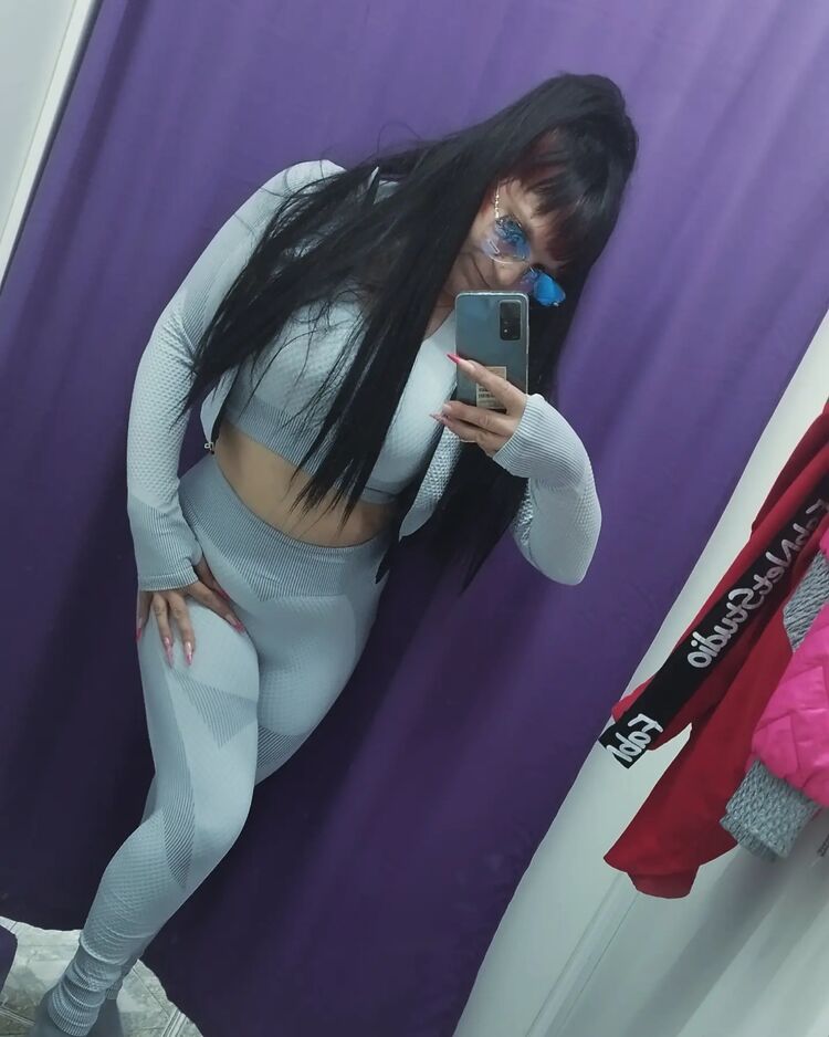  52190613  Lana, 40 ,    