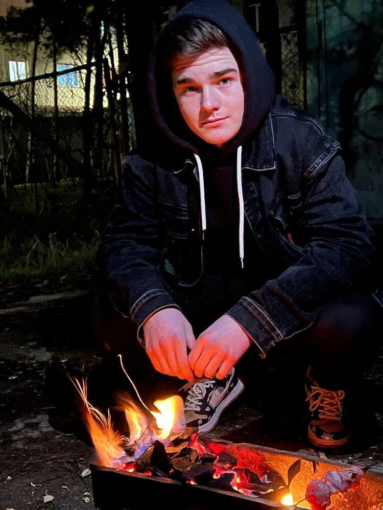  ,   , 20 ,   ,   