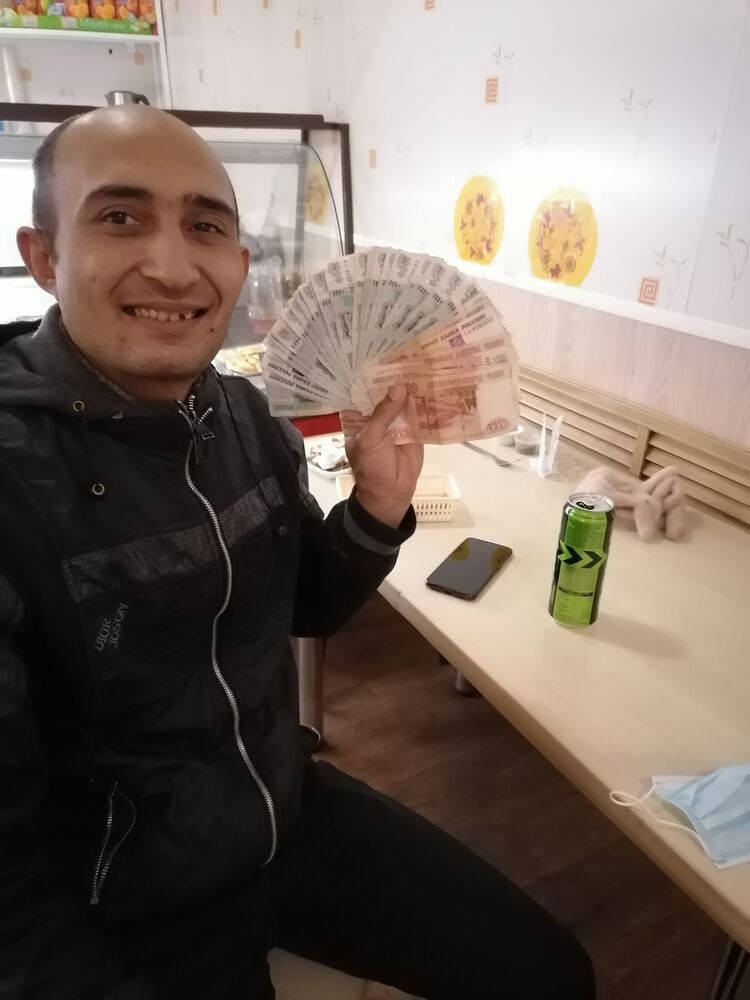  39979923  , 35 ,    