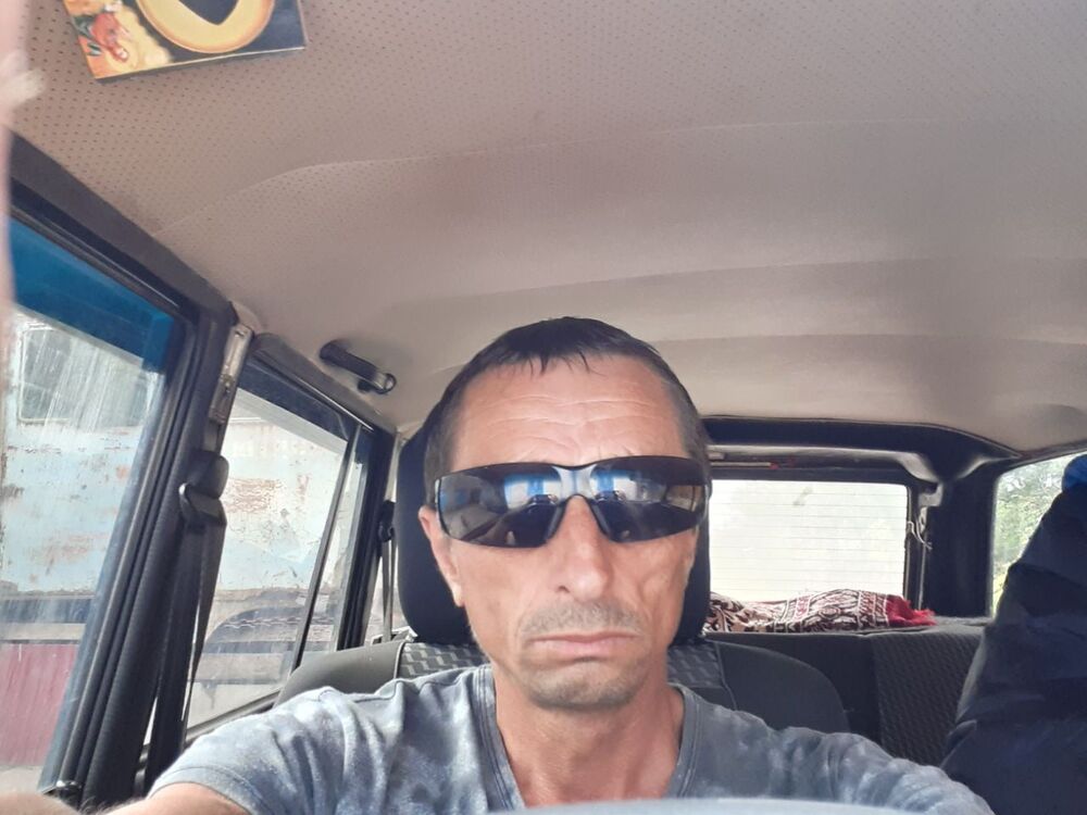  23042133  , 39 ,    