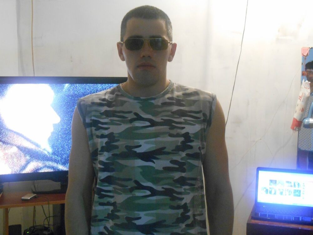  13252373  Alexandr, 38 ,    