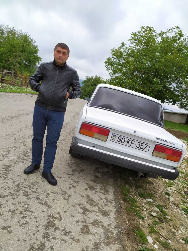  17688873  Taleh, 34 ,    