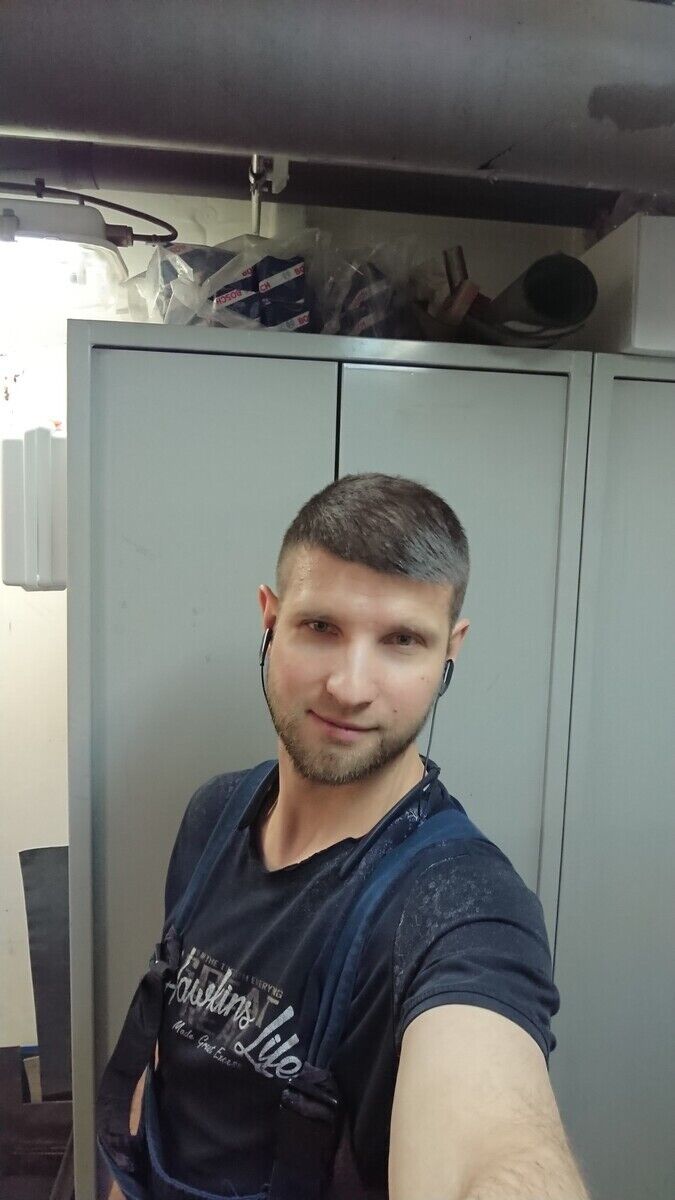  22476573  , 35 ,    