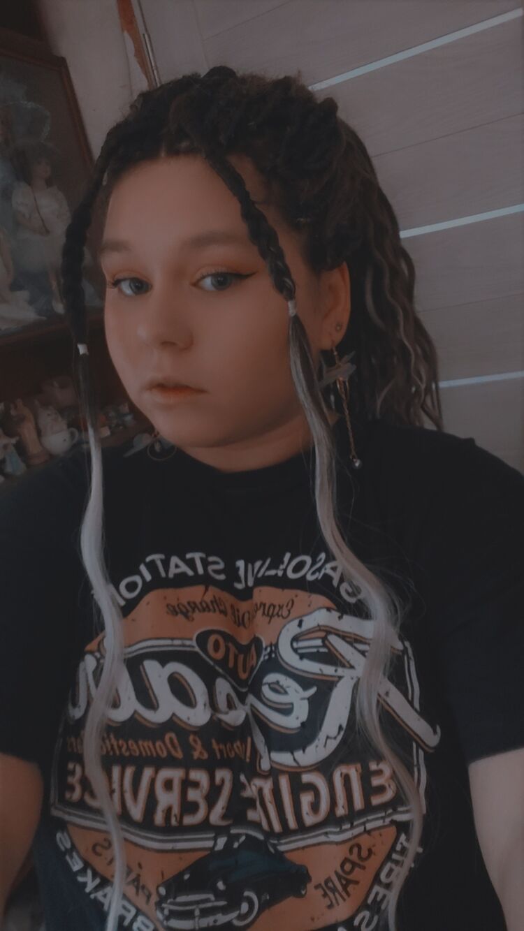  46044613  , 21 ,    