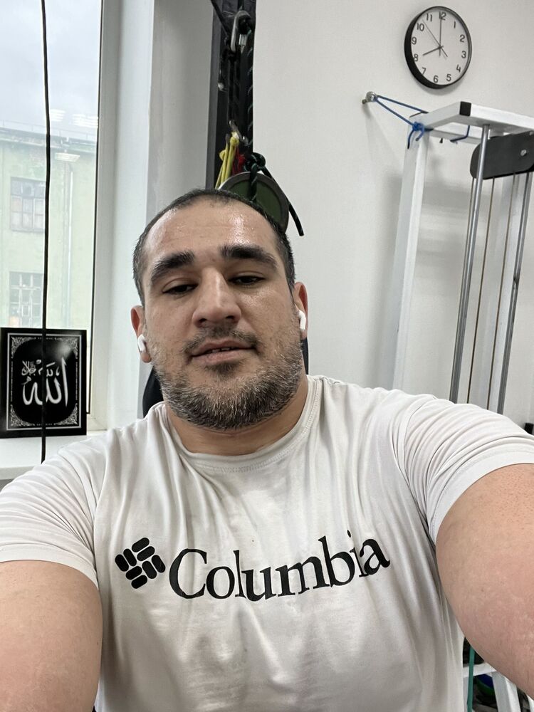   ,   Xan, 37 ,   