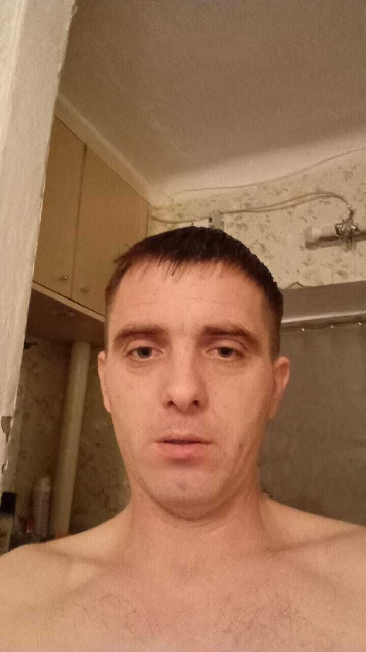  48149043  , 32 ,    
