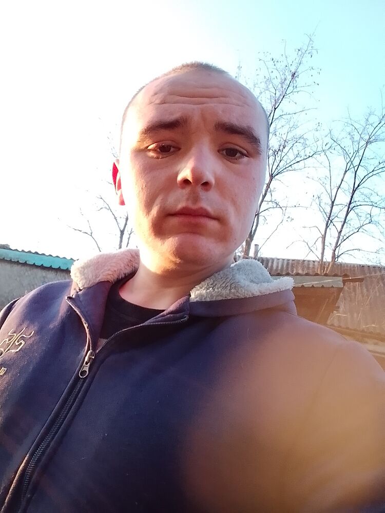  47883773  Gheorghe, 26 ,    