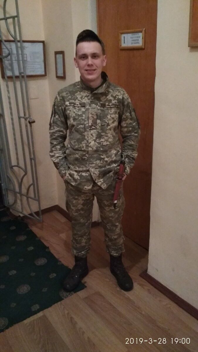  15805203  Oleg, 27 ,    