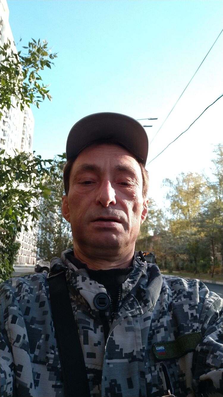  46955073  , 51 ,    