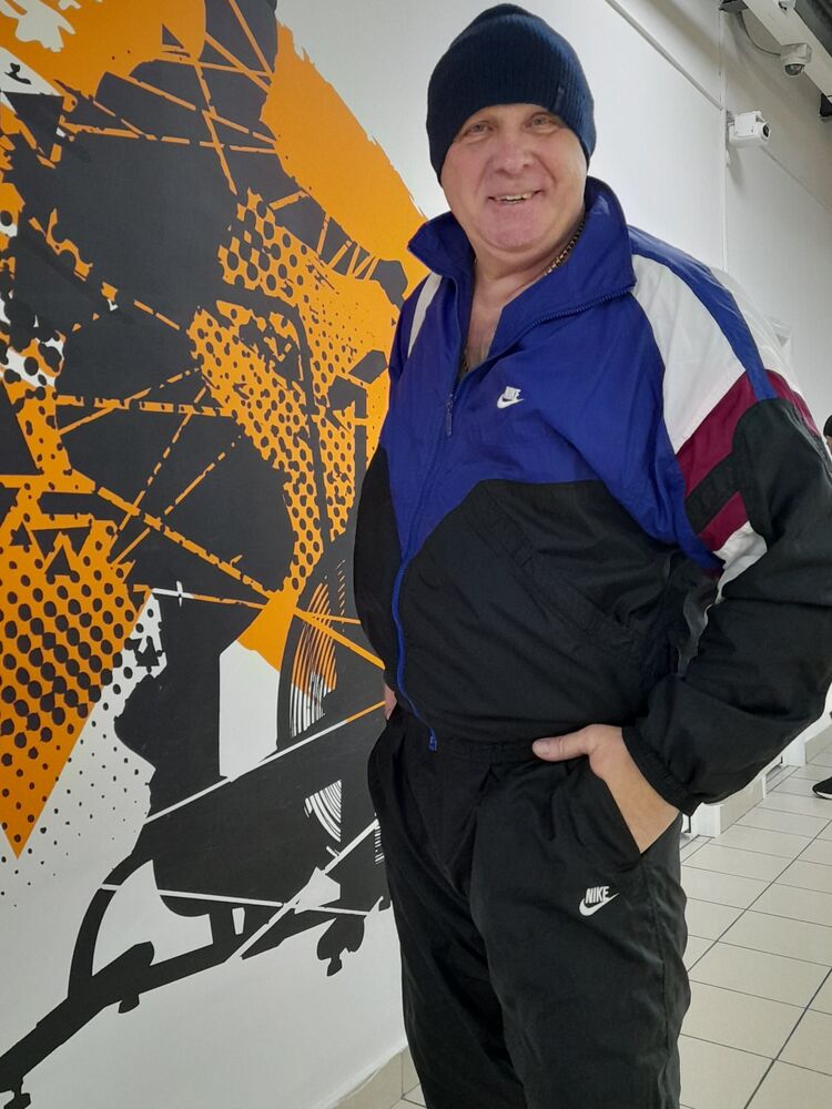  ,   Vyacheslav, 49 ,   ,   , c 