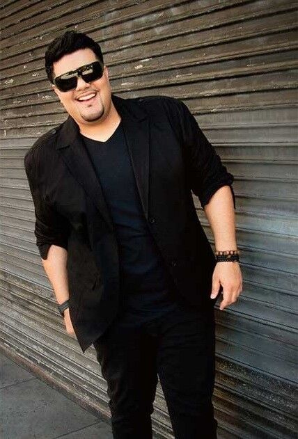  8299413  Maksgit, 37 ,    