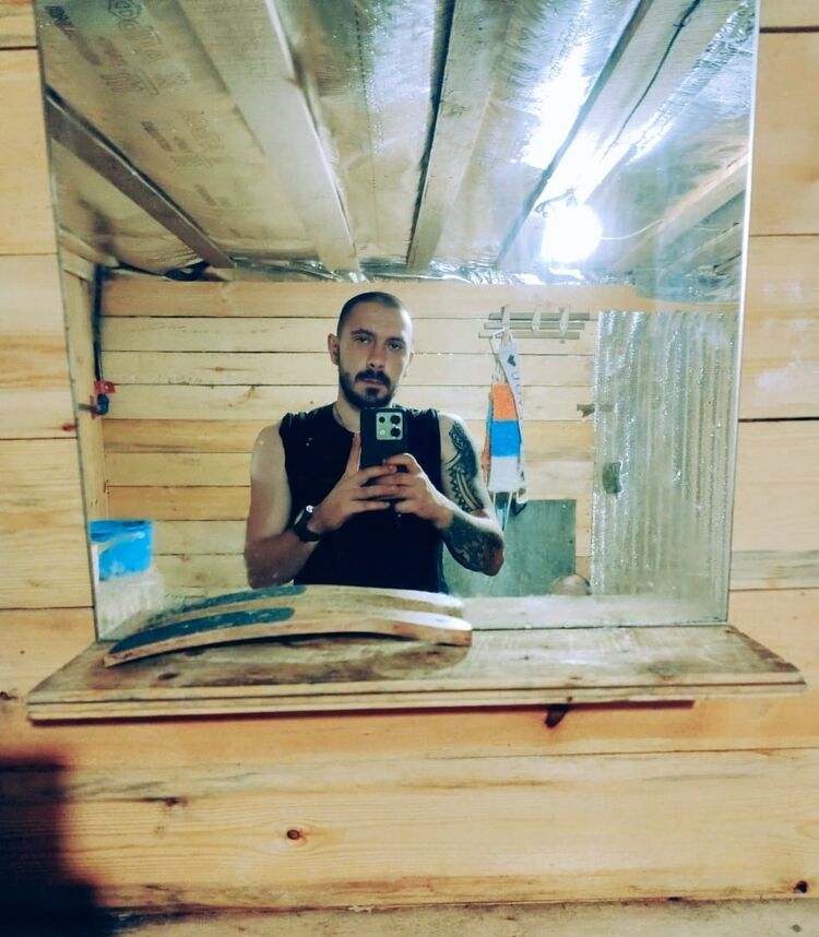  48633973  , 30 ,    