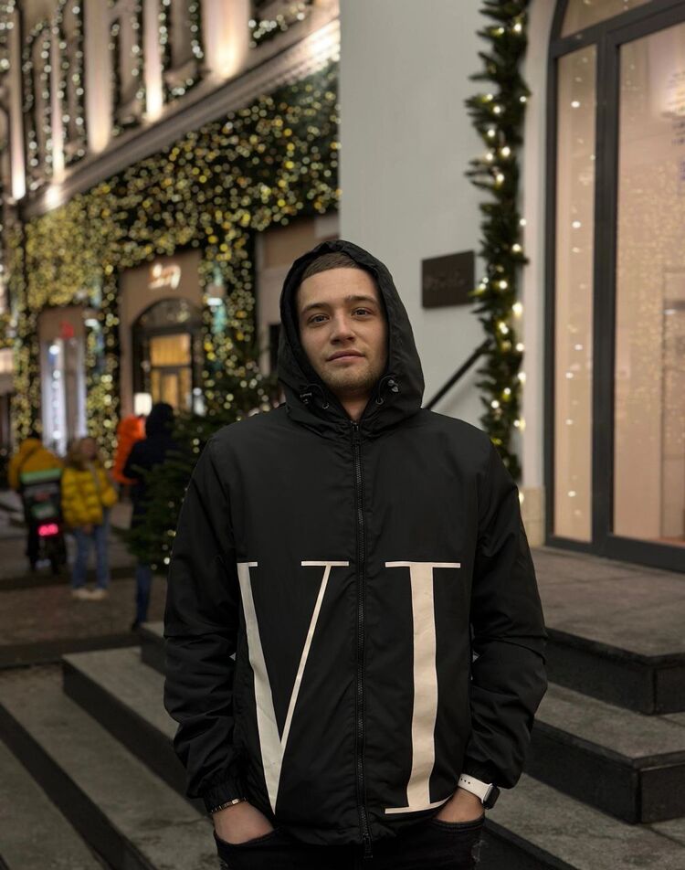  53321713  , 20 ,    -